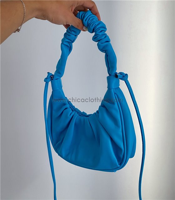 Τσάντα ώμου δερματίνη με σουρωτό λουράκι (Μπλε)