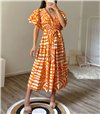 Φόρεμα midi ριγέ  κρουαζέ με ζώνη (Πορτοκαλί)
