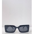Γυαλιά ηλίου τετράγωνα με μαύρο φακό (Μαύρο)