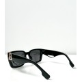 Τετράγωνα γυαλιά ηλίου με λεπτομέρεια ''Β'' (Μαύρο)