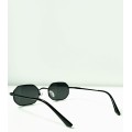Πολύγωνα γυαλιά ηλίου με μεταλλικό σκελετό (Μαύρο)